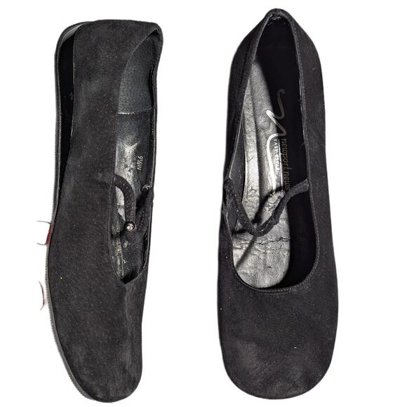 Vtg 1990s Newport News Black Suede Square Toe Elastic Strap Mary Jane Flats 9.5W - Picture 1 of 7